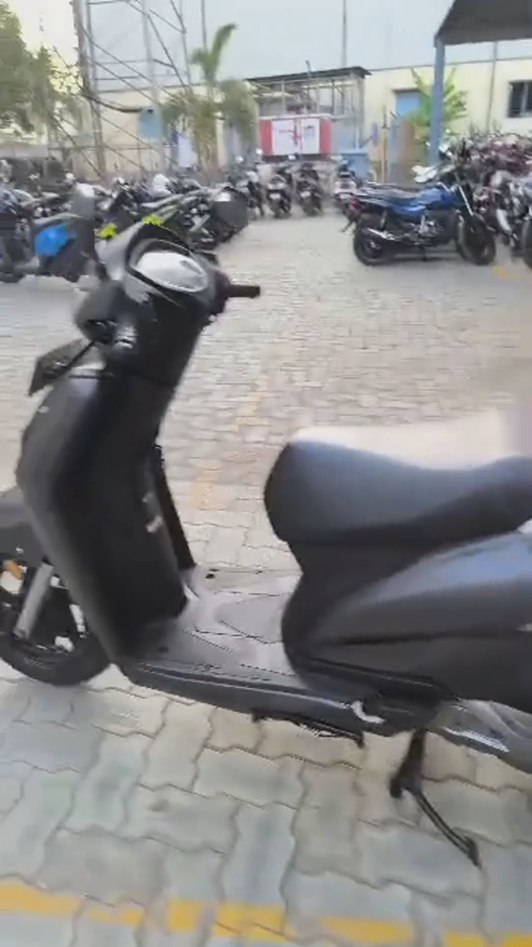 Walk-around video thumbnail