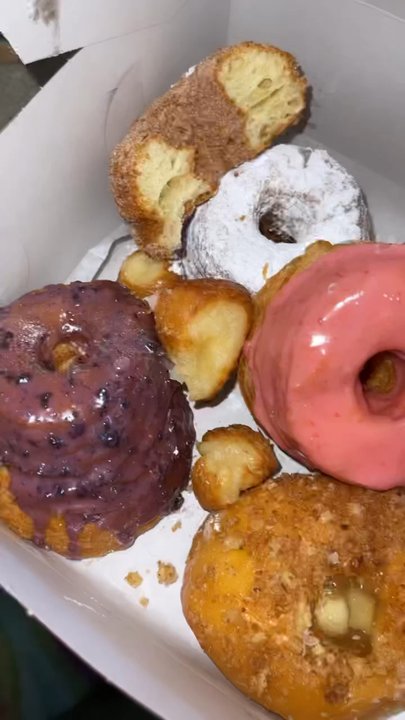 Coco Donuts - Desserts Near Me - Las Vegas, Nevada