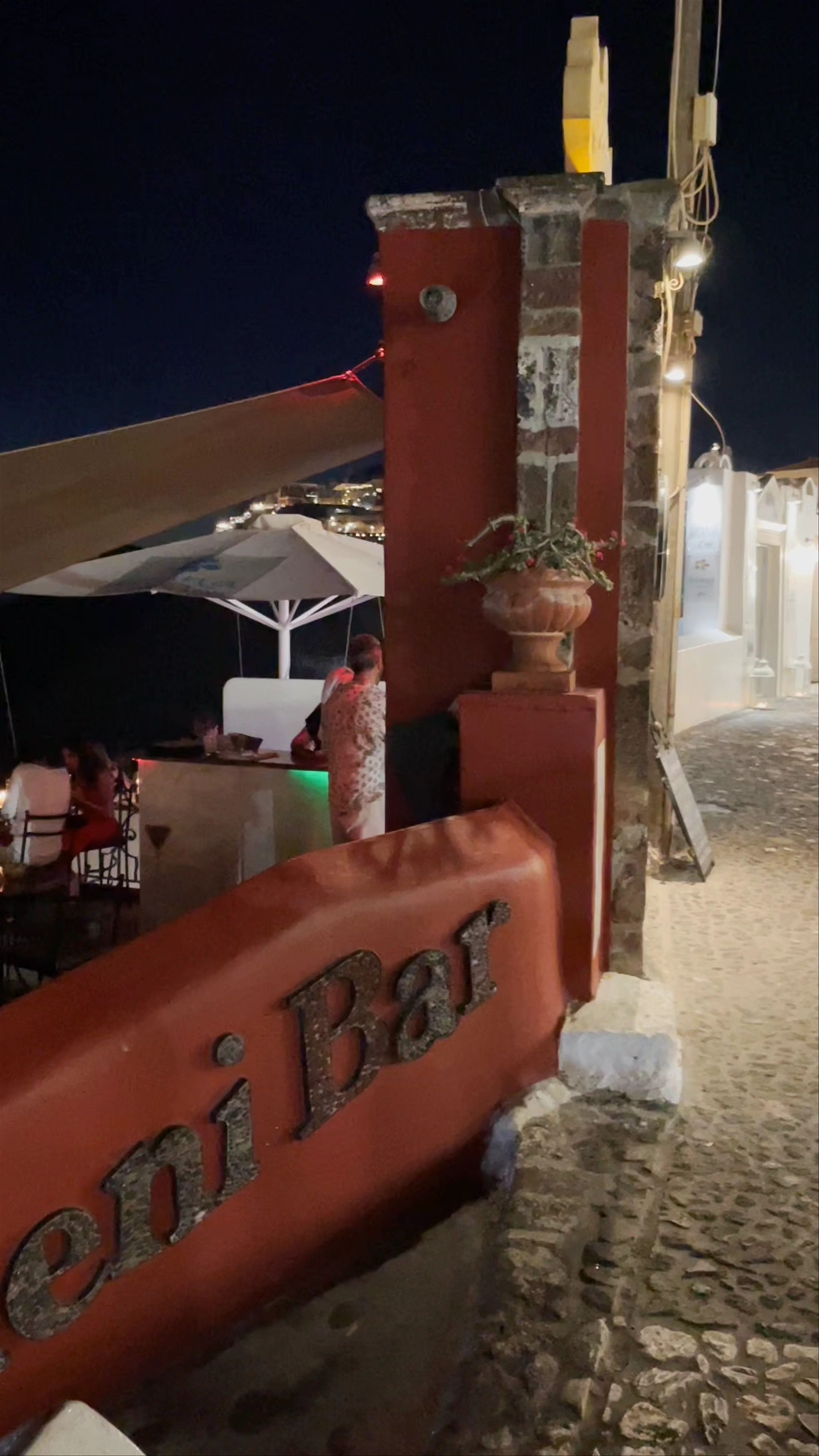 PK Cocktail Bar, Ipapantis