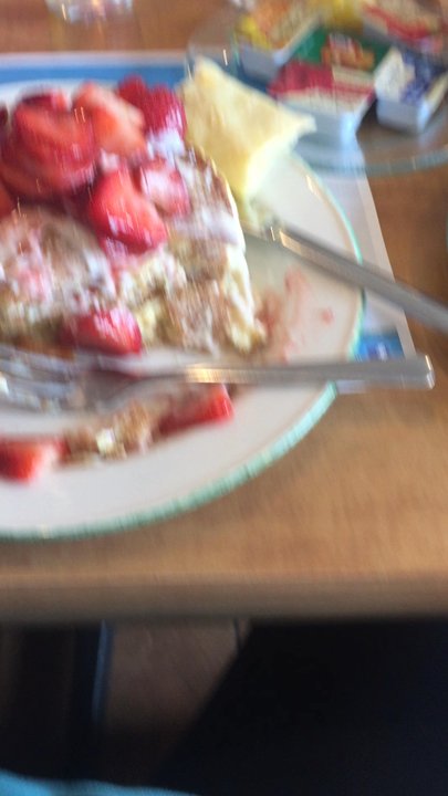 Cora - When I try to cut my pancake the tiles rattles and bounces - super wobbly.  I had to trade spots with my kiddo. - Breakfast & Brunch Near Me - Saint Albert, Alberta