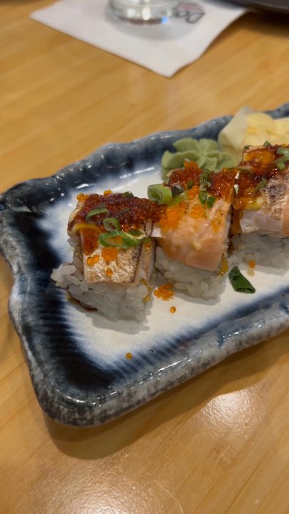 Douzo - Sushi Bars Near Me - Boston, Massachusetts