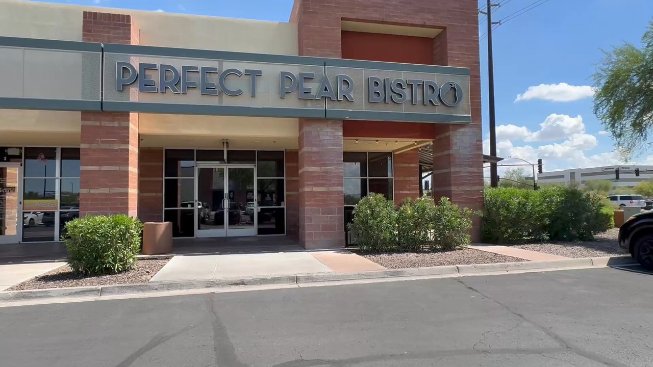 Perfect Pear Bistro - Heading inside - New American Near Me - Chandler, Arizona