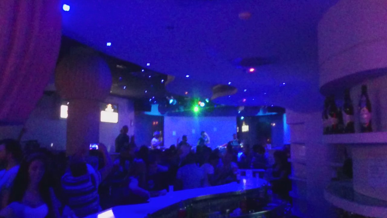 Discoteca B3 - Sonando Scram- plump - Dance Clubs Near Me - Dos Hermanas, SE