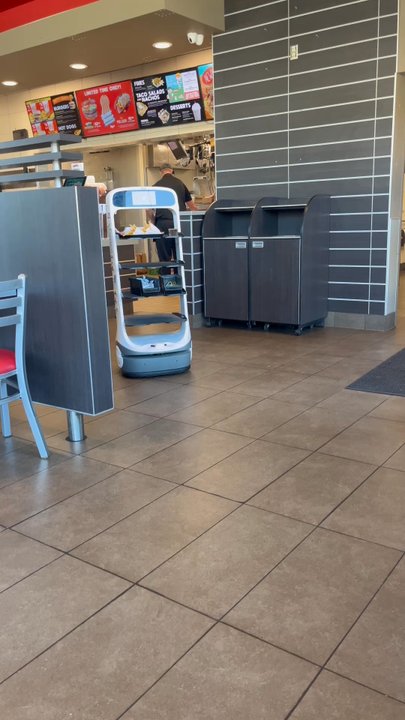 Patty Shack - This is the robot delivering our food !! - Hot Dogs Near Me - Bossier City, Louisiana