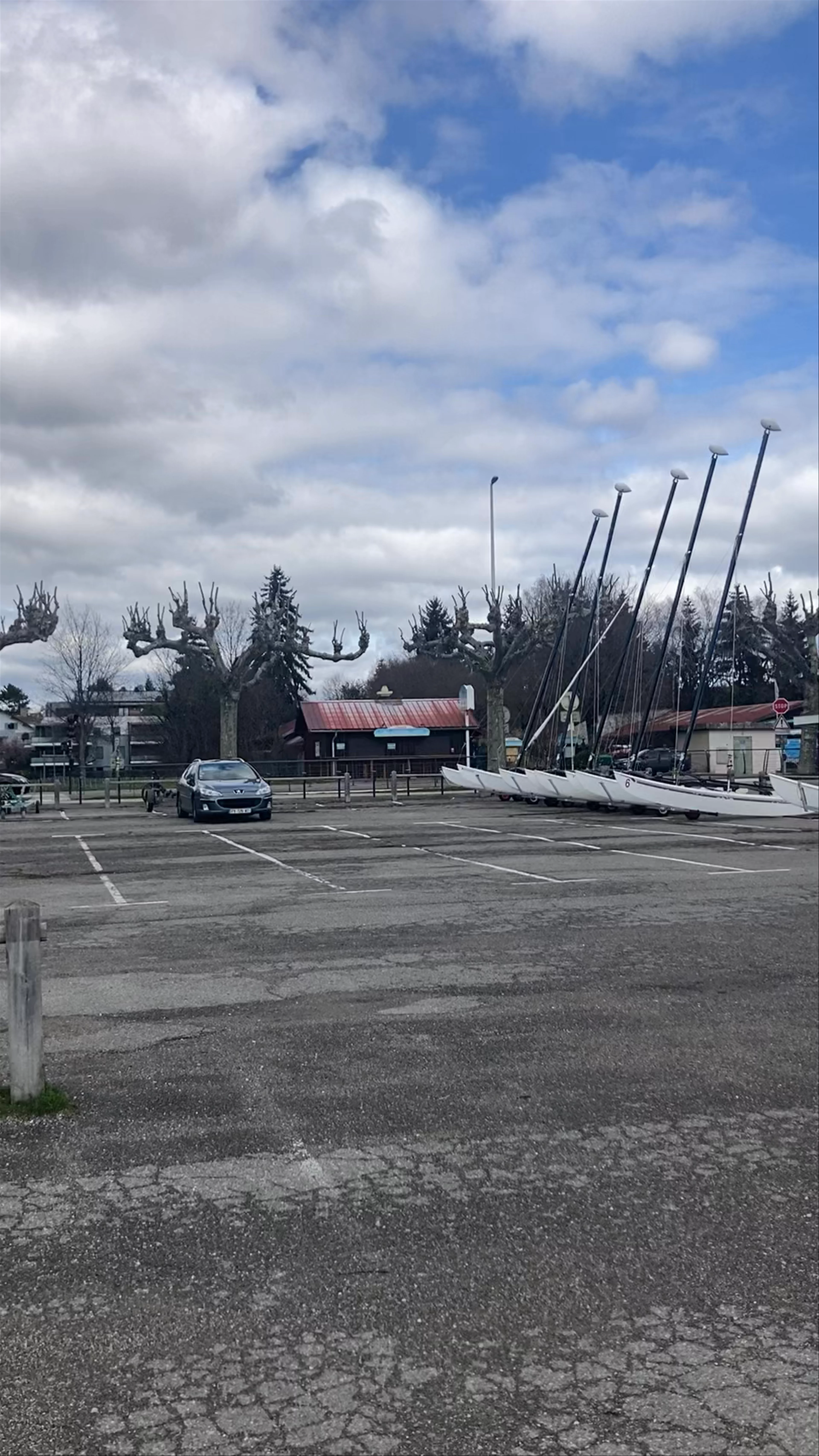 Parking plage d'Albigny, Avenue du Petit Port, Annecy-le-Vieux, France