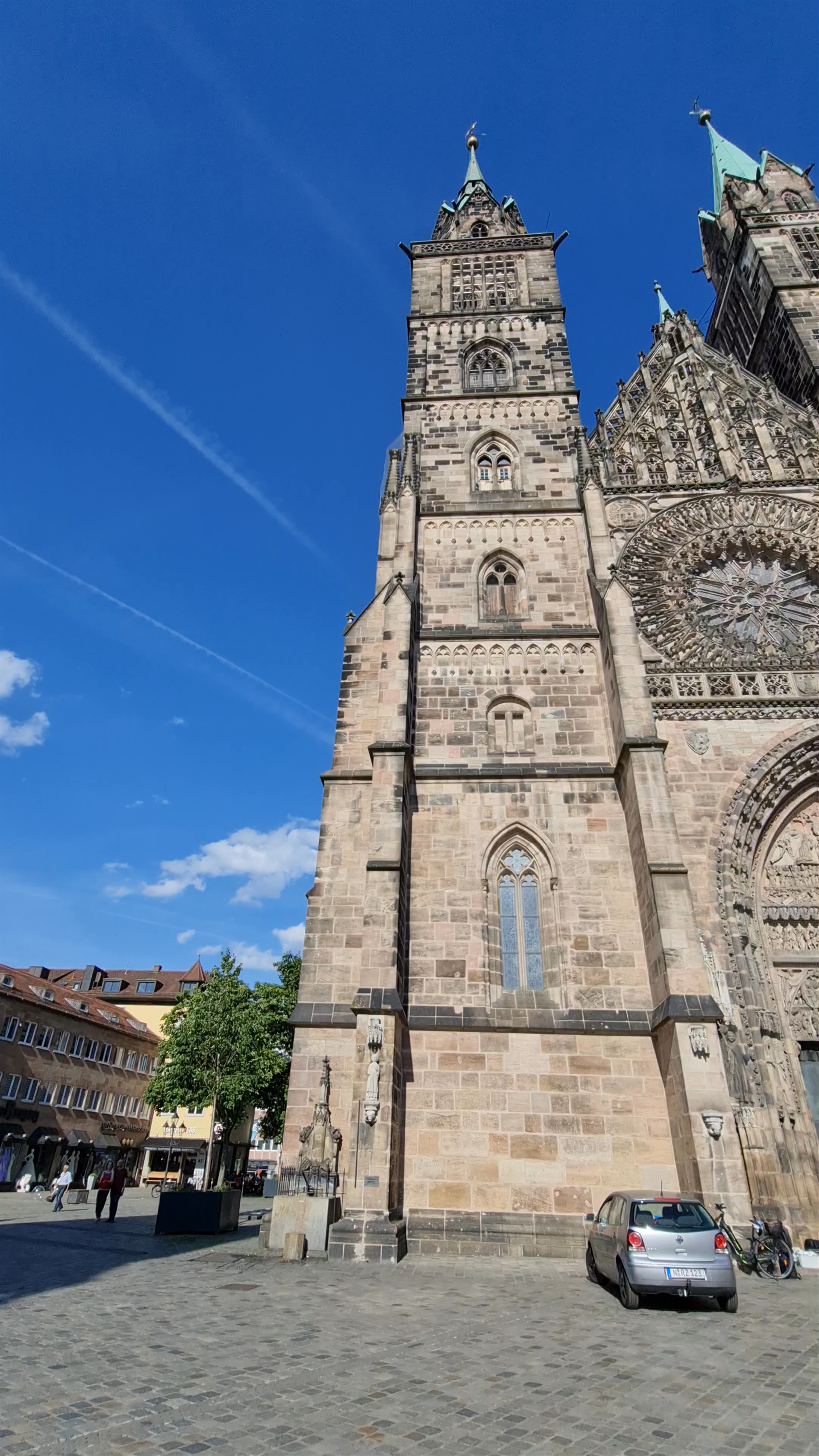 Lorenzkirche, Lorenzer Platz: Gothic Majesty in Nuremberg