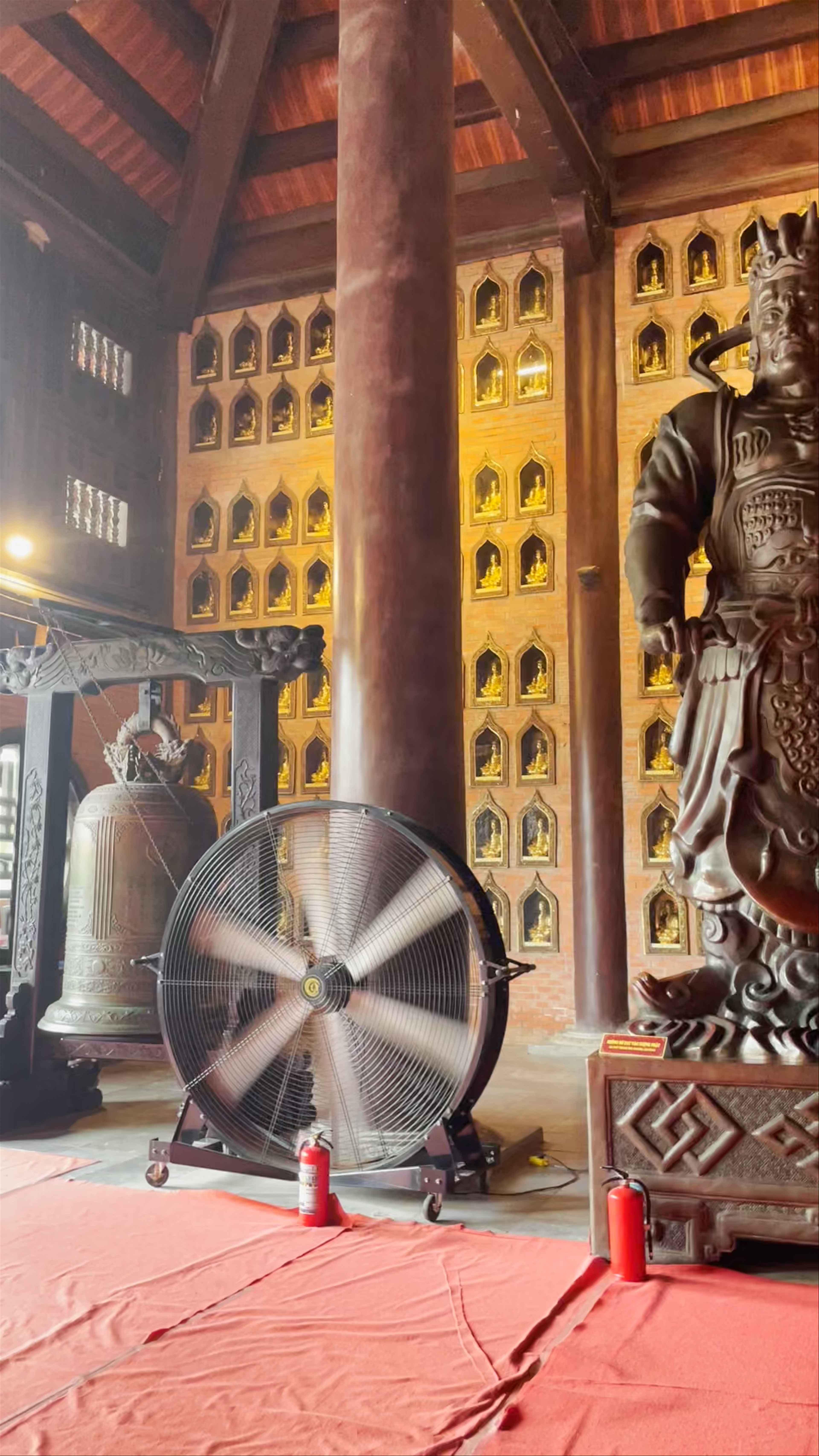 Điện Giáo Chủ