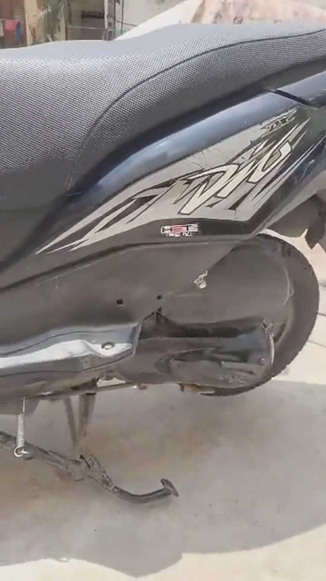 Walk-around video thumbnail