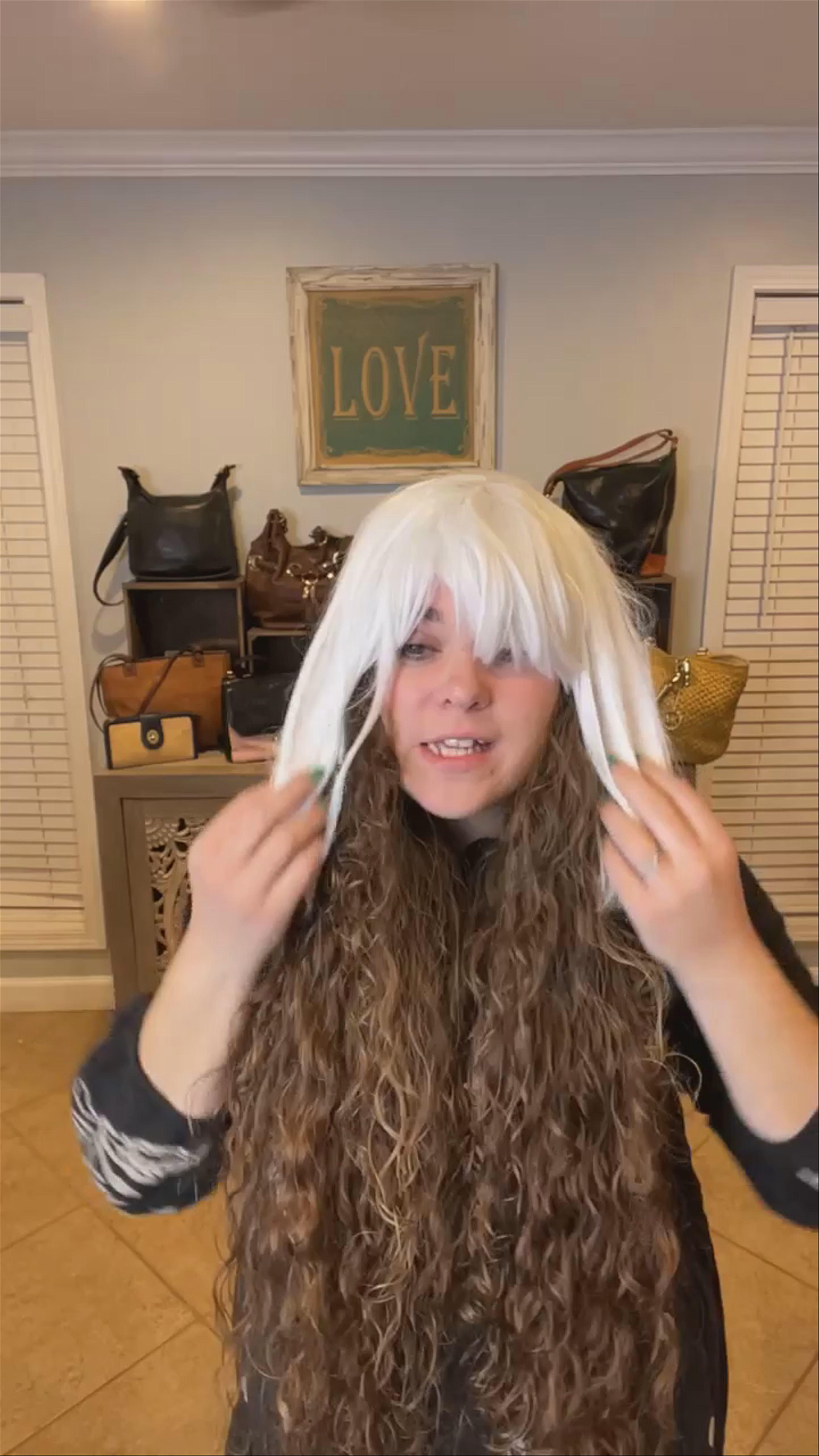 Nichole is swinging. 😆 🤣 