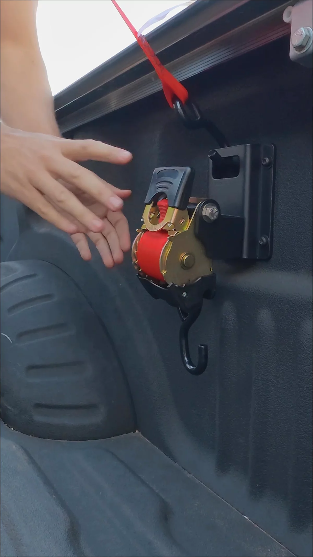 Ultimate Retractable Ratchet Straps® for Ford