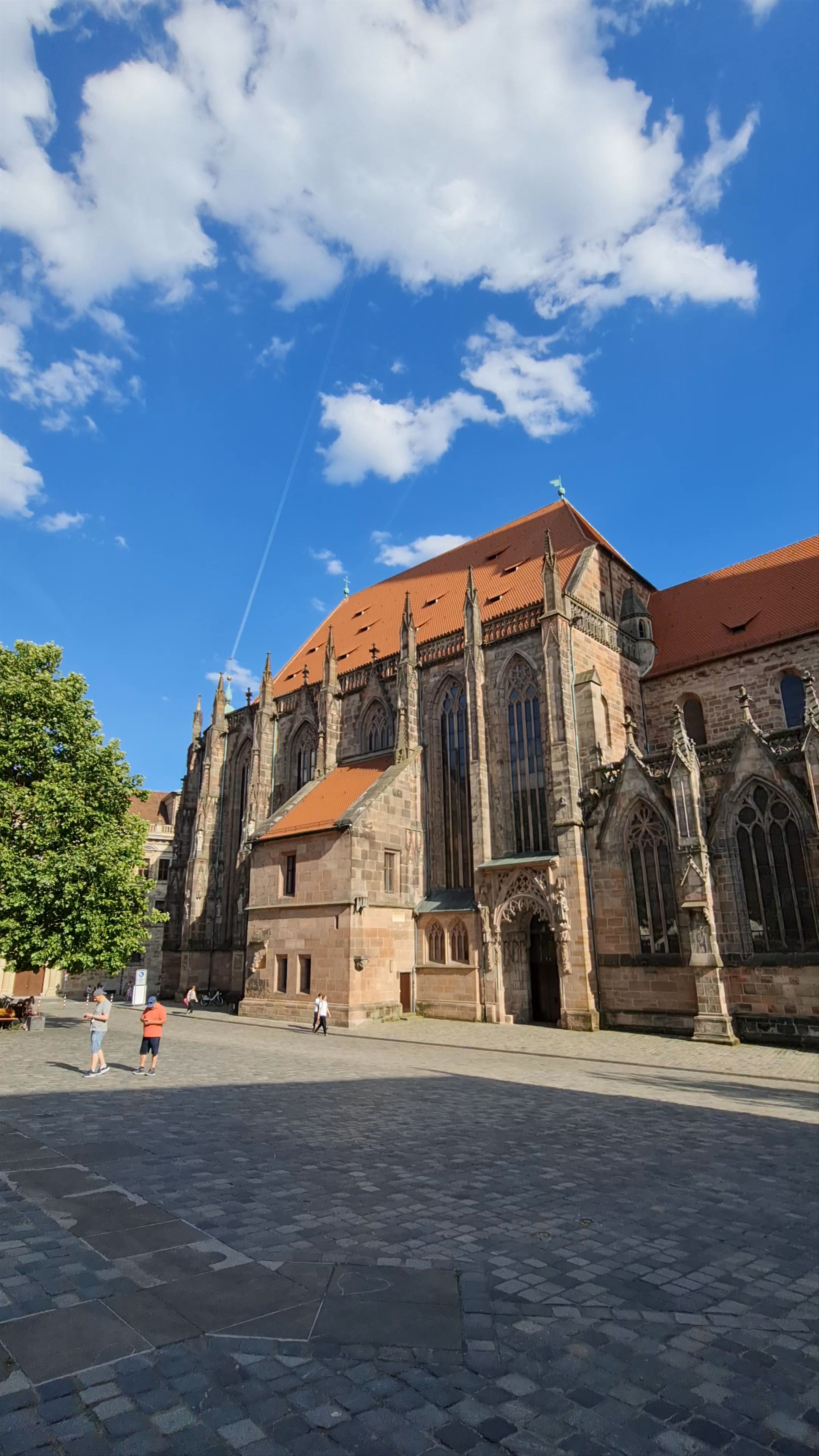 St. Sebald - Sebalduskirche Nürnberg: Gothic Splendor and Historic Charm
