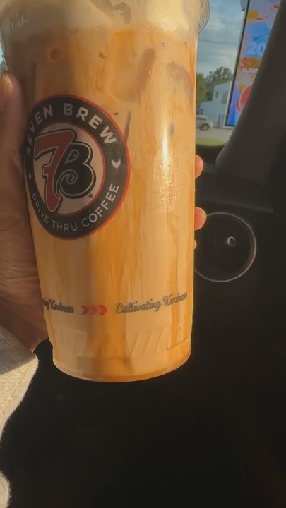 7 Brew Coffee - Blondie - Coffee & Tea Near Me - Louisville, Kentucky