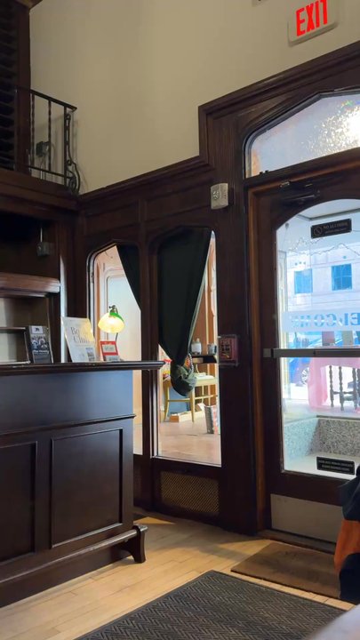 The Reading Room - Lounges Near Me - Omaha, Nebraska