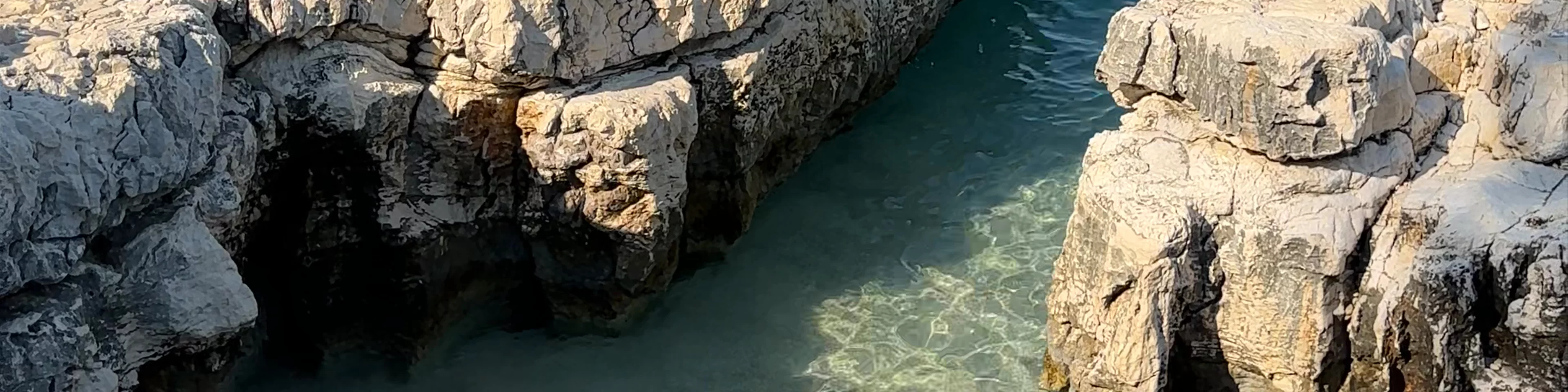 Kanoni Beach