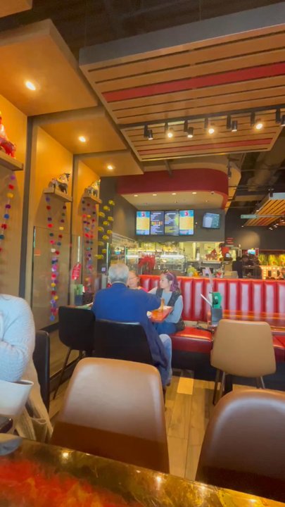 The Red Llama - Interior - Peruvian Near Me - Lone Tree, Colorado