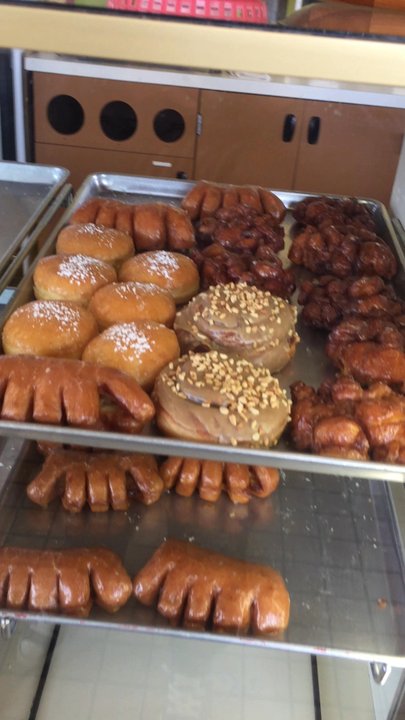 Master Donuts - SO MANY CHOICES!!! #SOGOOD - Donuts Near Me - Springfield, Oregon