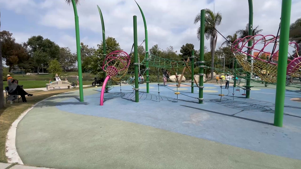 Willow Park - Didn't know they finally reopened this playground area! Super nice and fun - Parks Near Me - Cypress, California