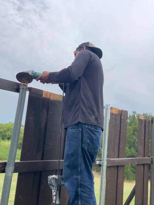 JR Remodeling - His guys taking care of our fence - General Contractors Near Me