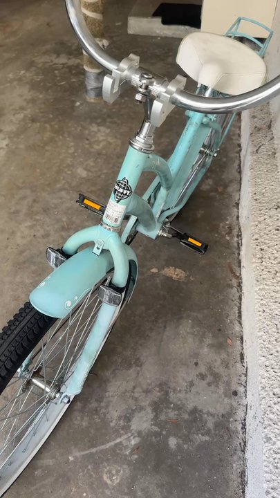 Als Re-Cycles - Two hours later, a completely dirty bike with oil marks everywhere. I turned it in clean and this is what I got back. - Bike Repair/Maintenance Near Me - Reseda, California