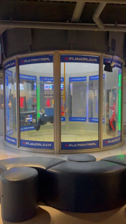 iFLY Montréal - Instructor flight - Skydiving Near Me - Laval, Quebec