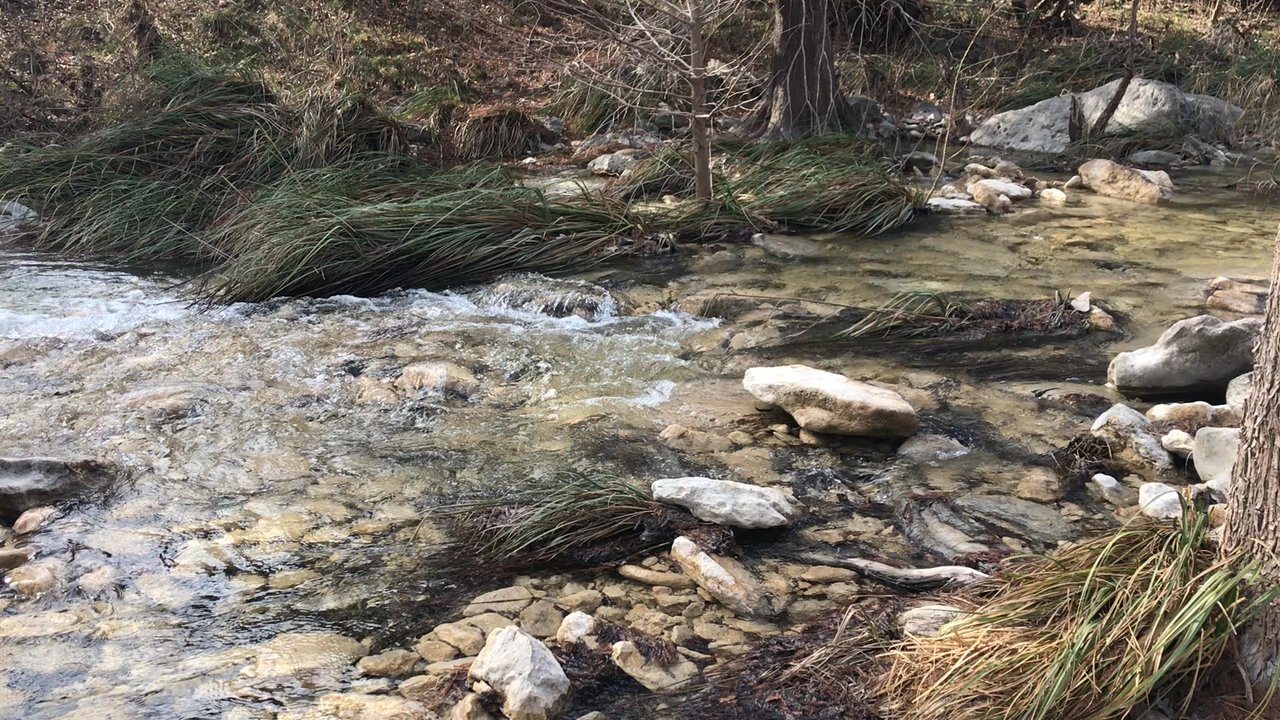 FoxFire Cabins - The river - Vacation Rentals Near Me - Vanderpool, Texas