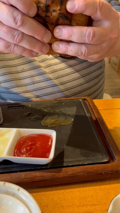 MADO - Hubby's burger dripping - Bakeries Near Me - Mississauga, Ontario