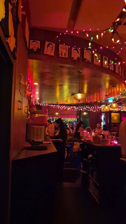 Capri Club - Inside - Bars Near Me - Los Angeles, California