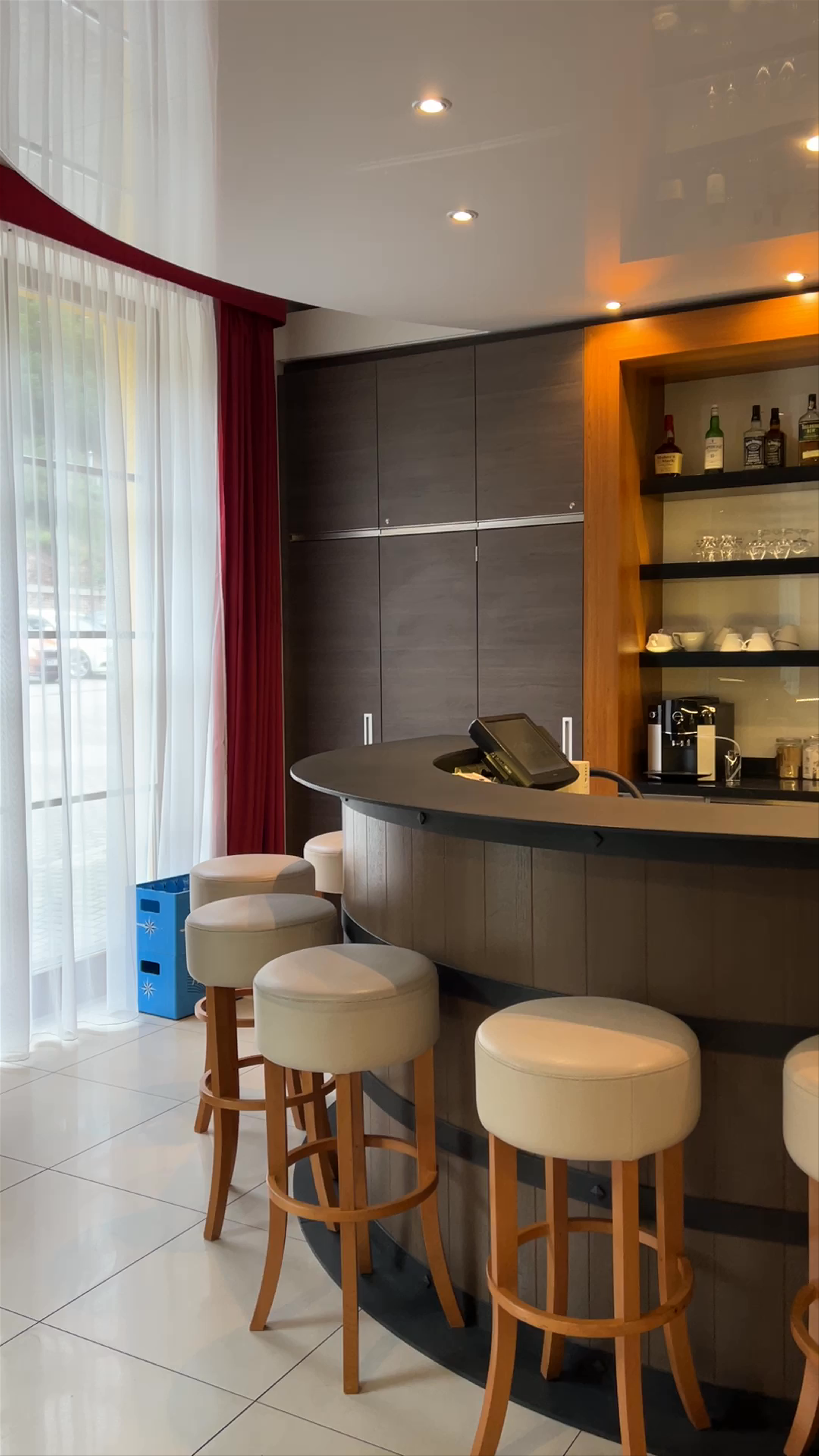 Hotel Sladovna: Cozy Bar and Lobby Experience in Černá Hora, Czechia
