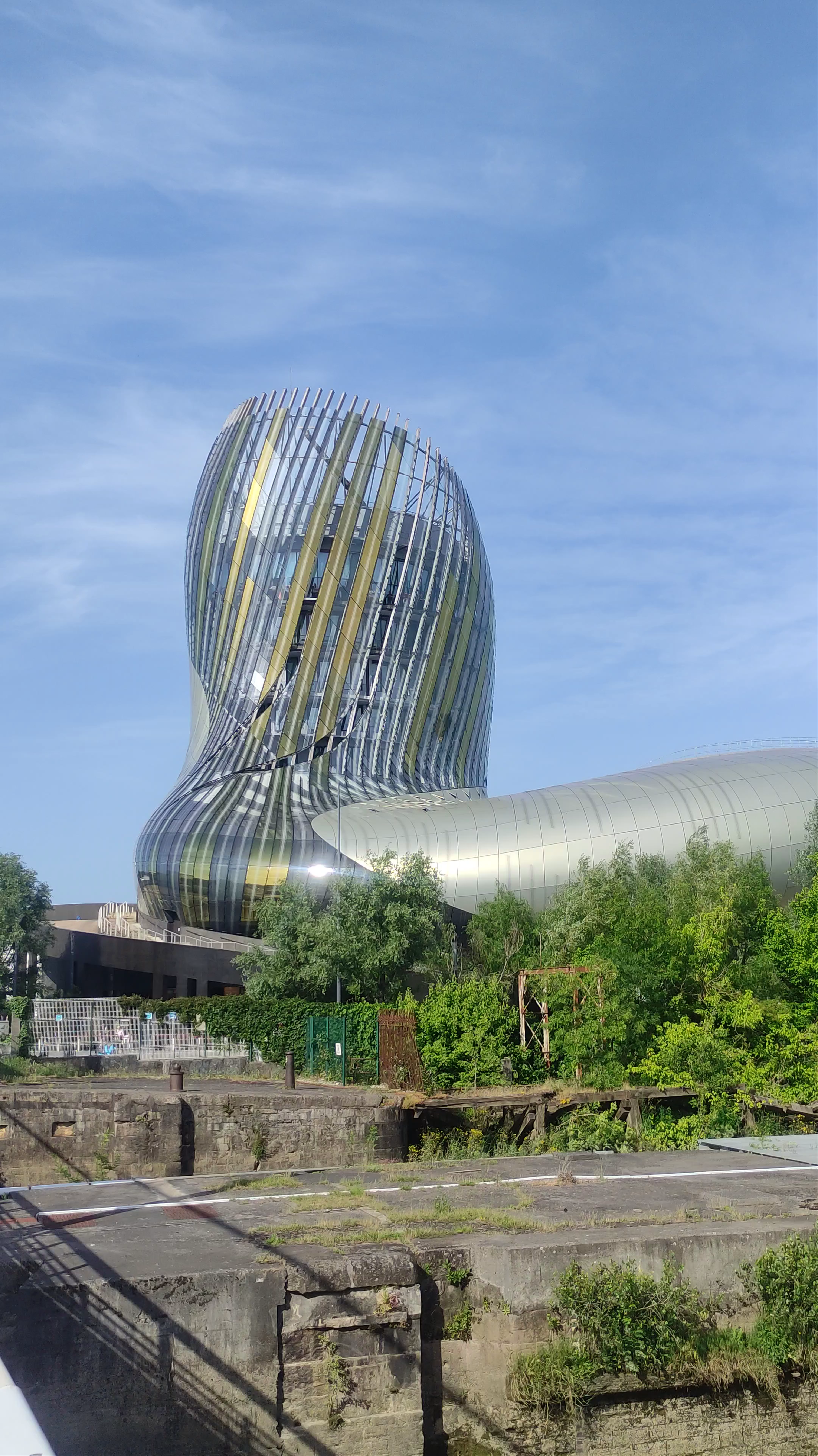 La Città del Vino: Architectural Icon of Bordeaux’s Wine Heritage