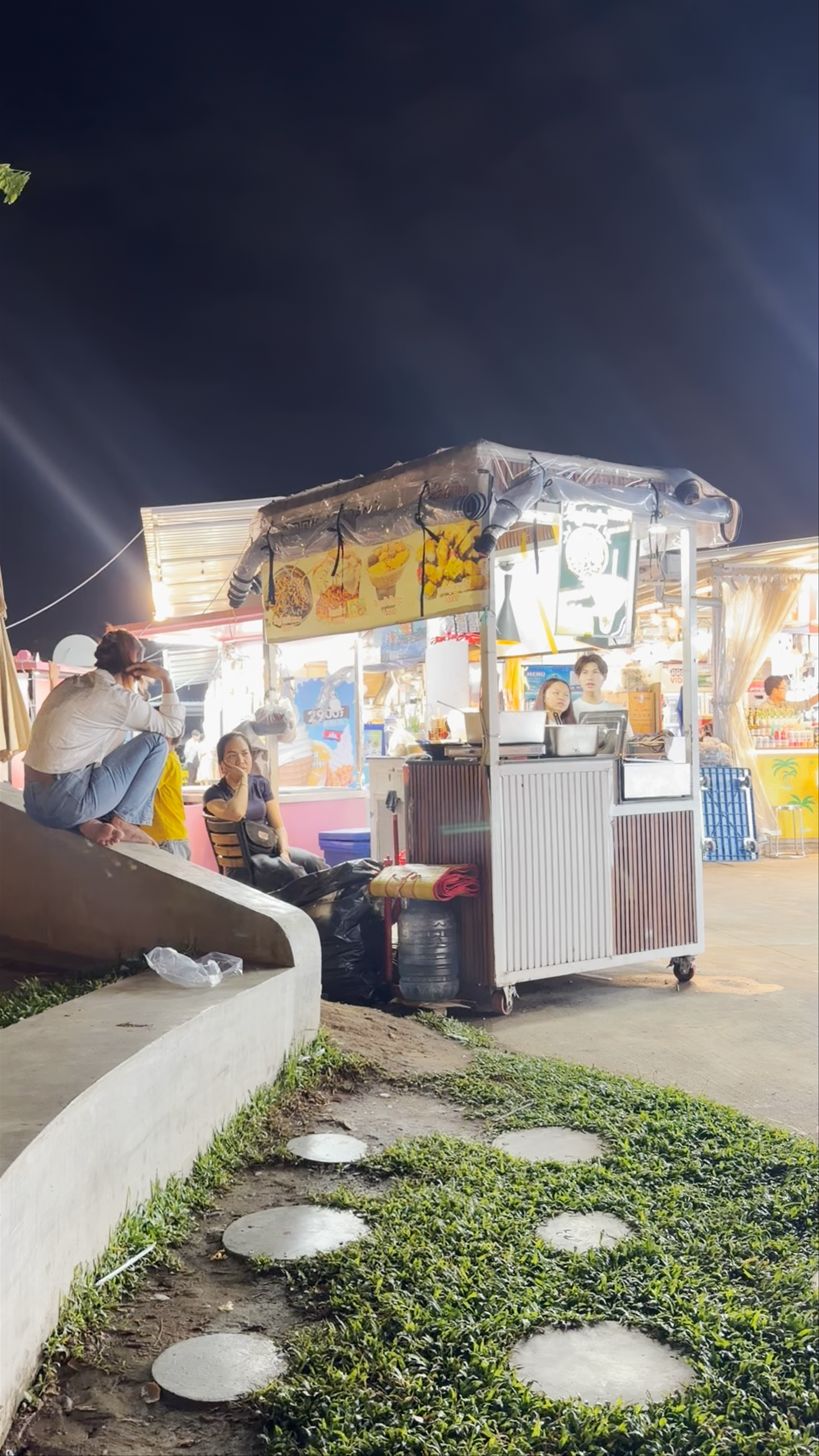 Khmer StrEAT Night Market