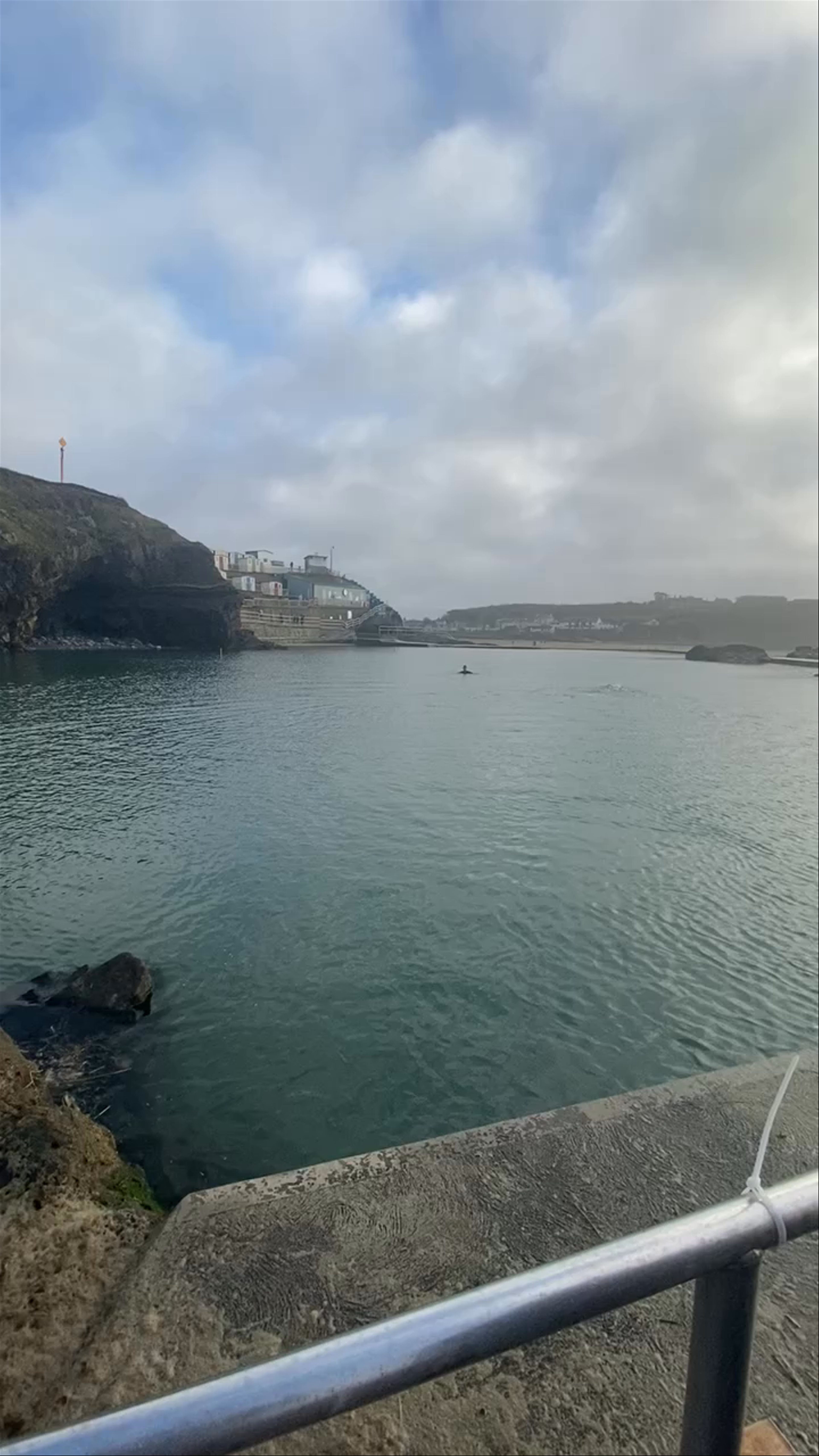 Bude Sea Pool: A Serene Coastal Escape in United Kingdom