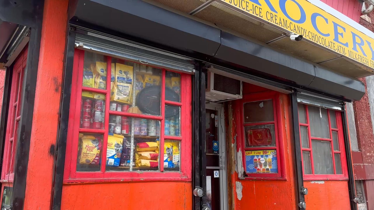 D R Grocery - Exterior - Grocery Near Me - Baltimore, Maryland