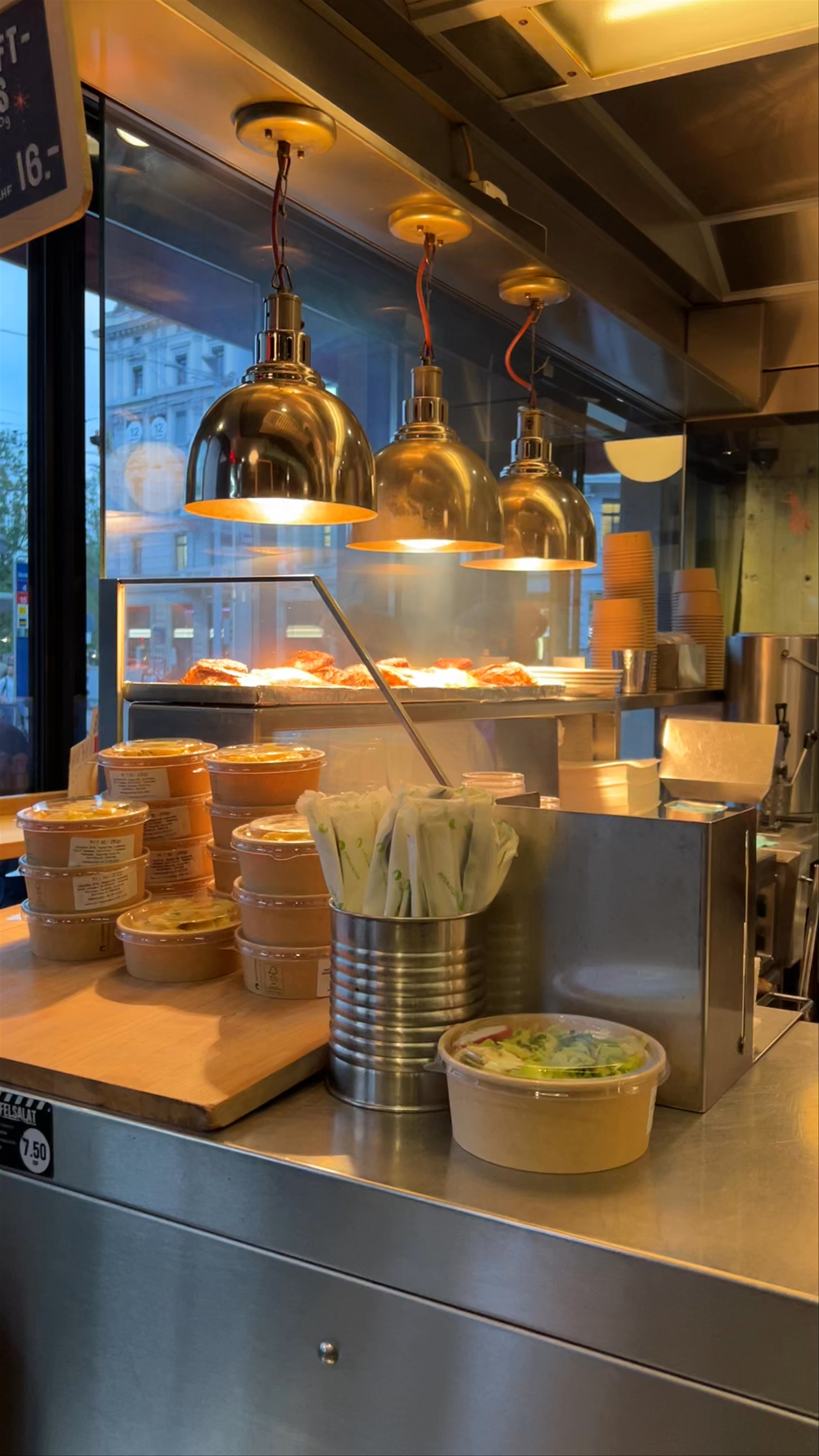 Sternen Grill + Sternen Grill Restaurant im oberen Stock