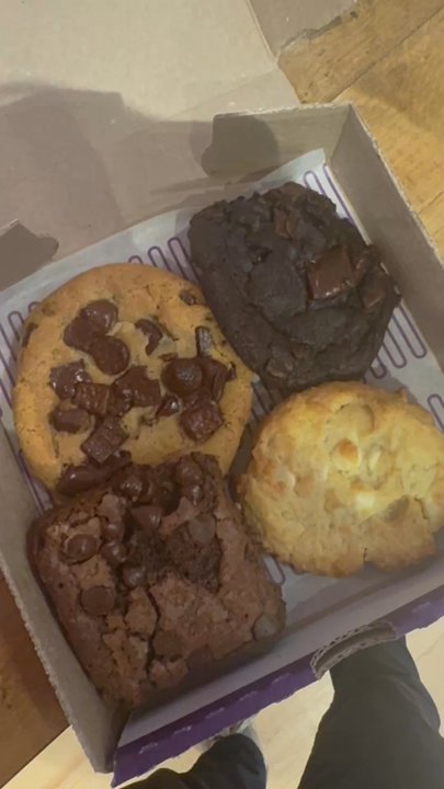 Insomnia Cookies - Ice Cream & Frozen Yogurt Near Me - Irvine, California