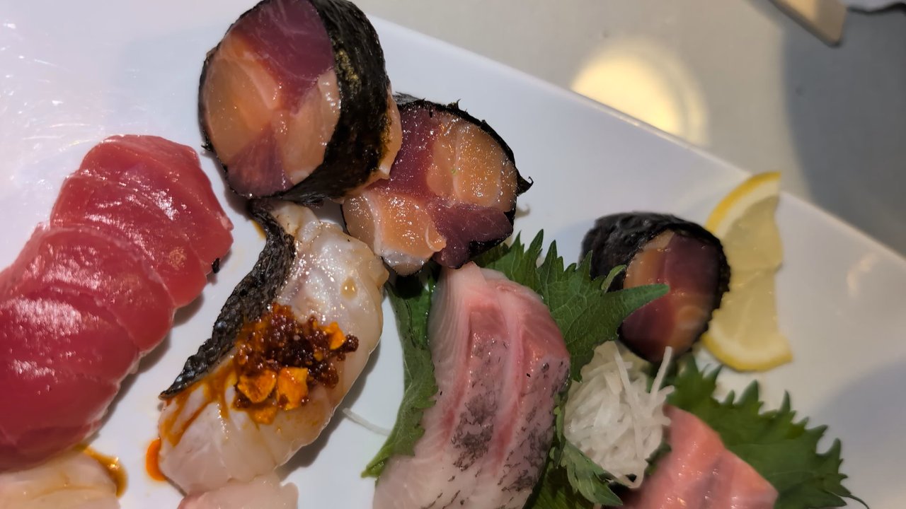 J's Asian Cafe - Sushi Sashimi deluxe - Malaysian Near Me - Alpharetta, Georgia