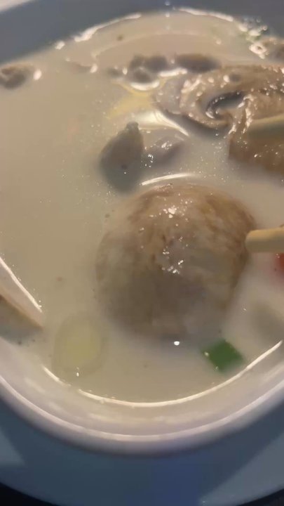 Khamdee Thai Kitchen - This broth is SO good. Add a spice level of 7.5 to it and omg it's amazing. I'd definitely love to have this again! - Thai Near Me - Massapequa Park, New York