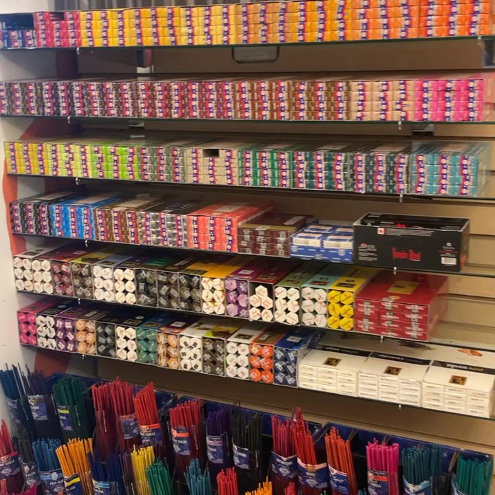 Golden Smoke House - Best - Tobacco Shops Near Me - Everett, Washington