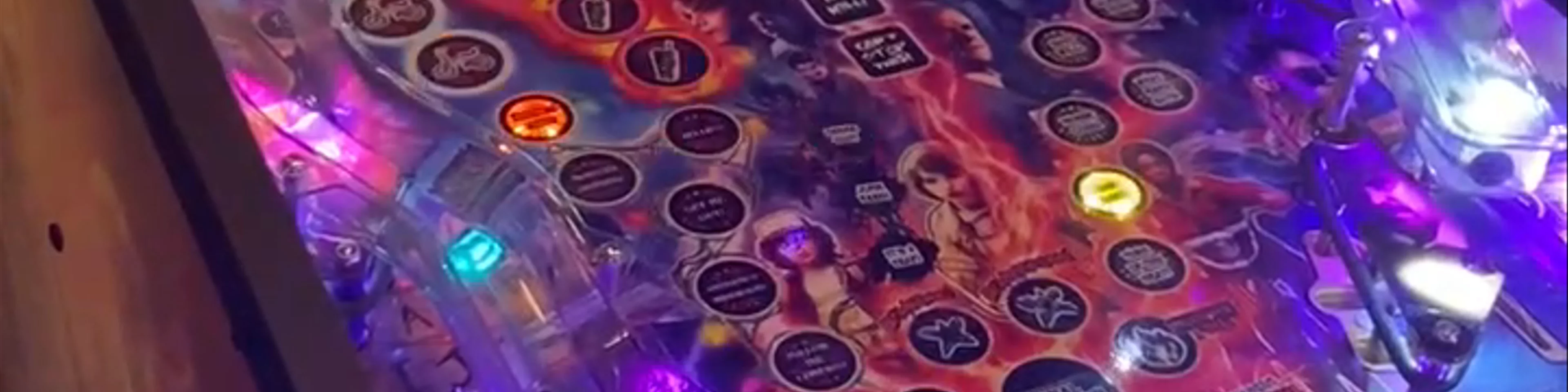 Pins Mechanical Co Pinball