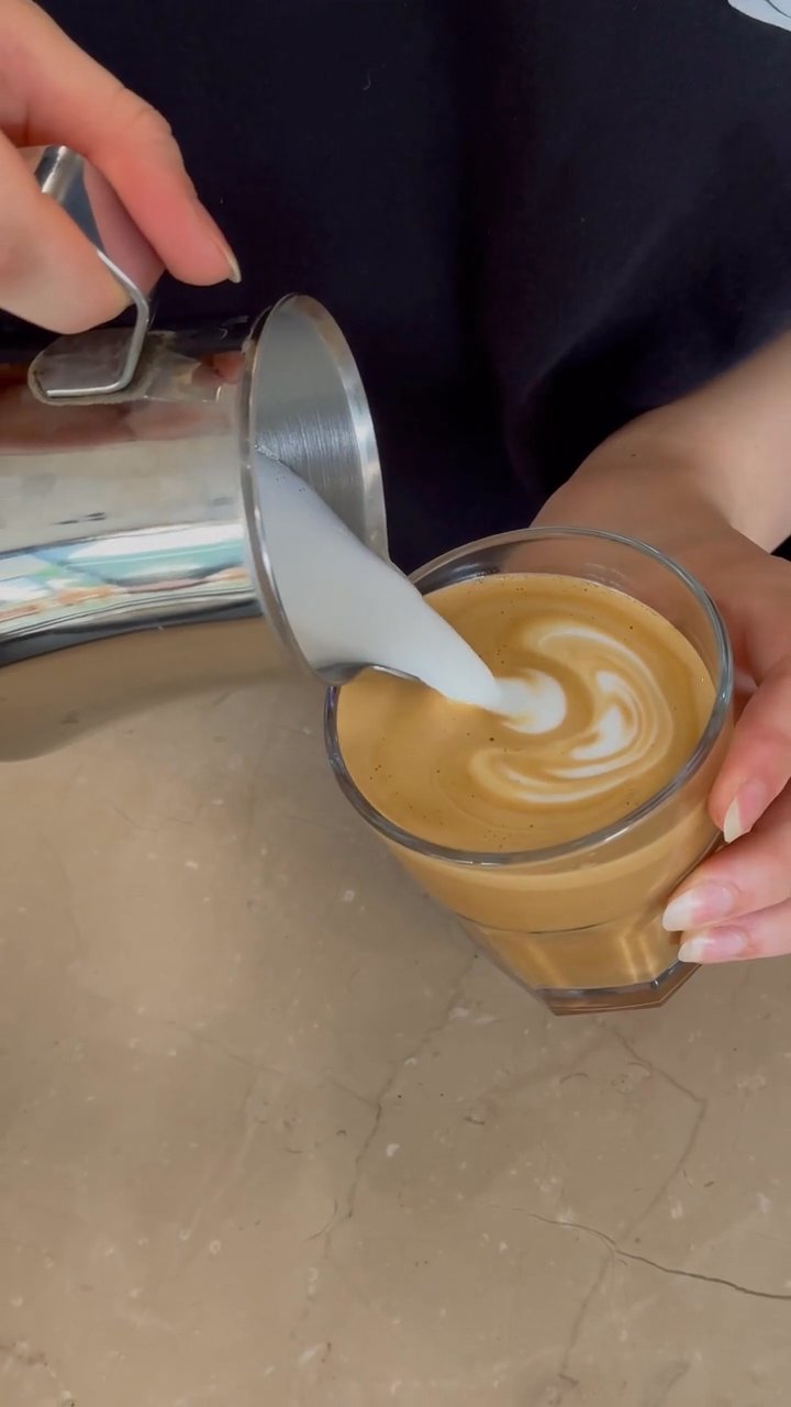 foodie heaven
🎥 Esra Afşar · Pexels
#food #foodie #foodporn #cooking #yummy