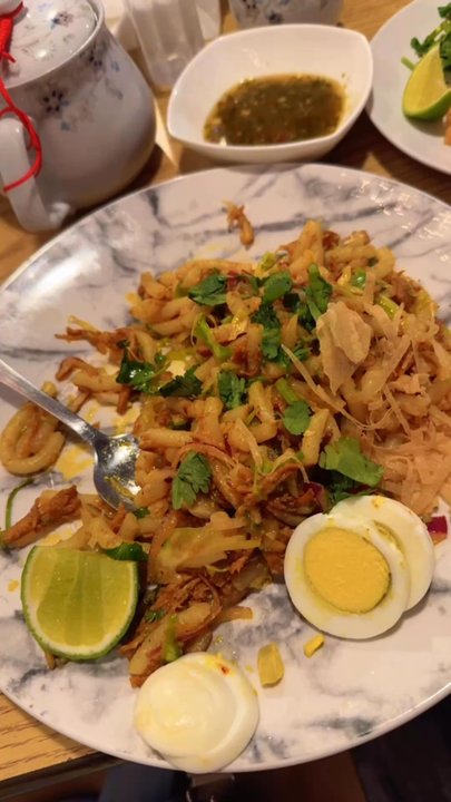 Royal Taw Win Thai & Burmese Restaurant - Burmese Near Me - Denver, Colorado