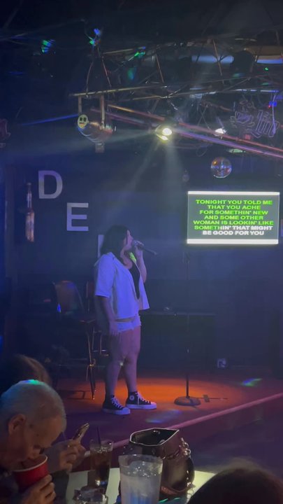 THE DEN - My bestie, Brianna, bringing the house DOWN - Bars Near Me - Euless, Texas