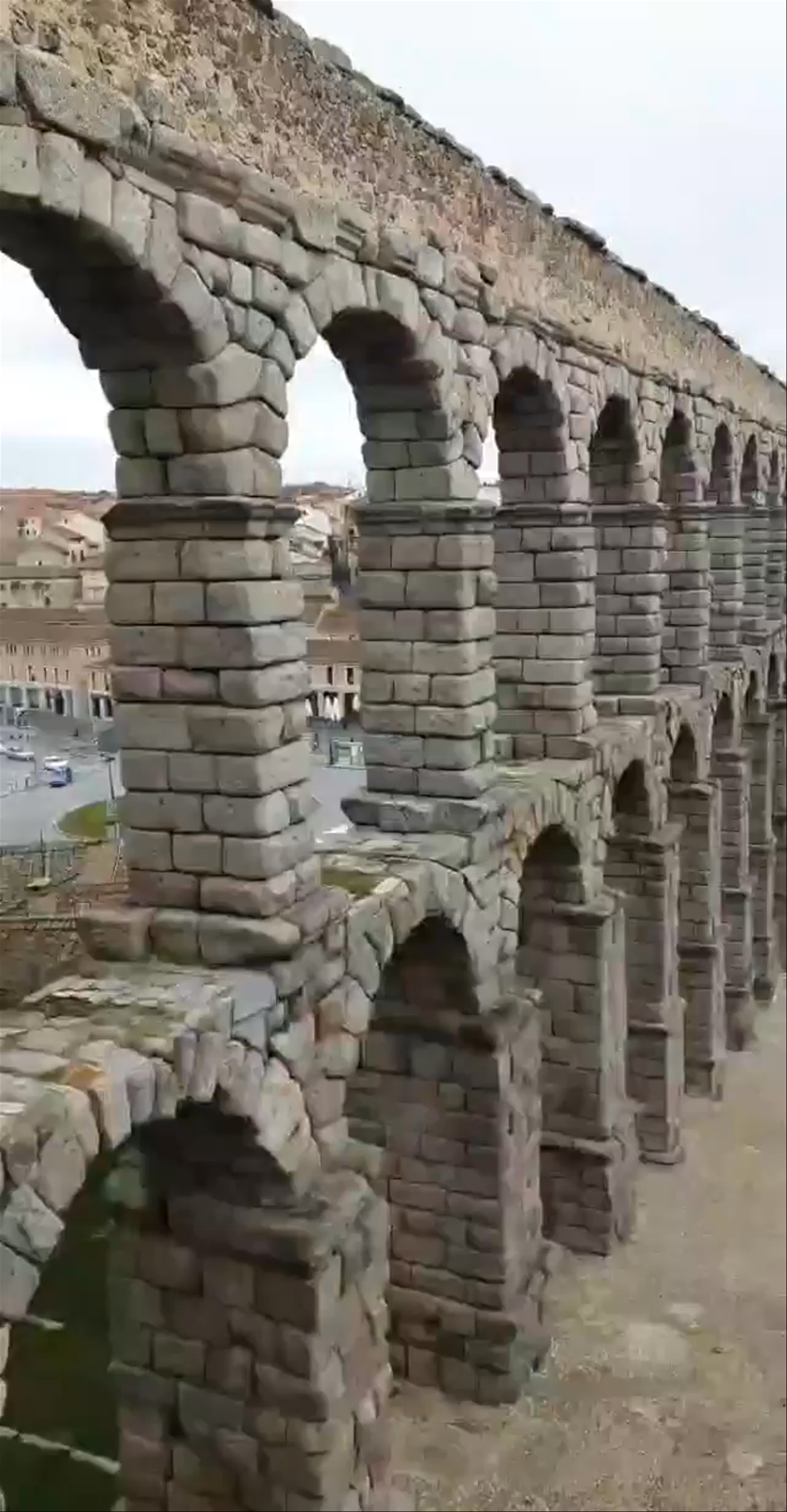 Acueducto de Segovia: Timeless Roman Engineering in Spain