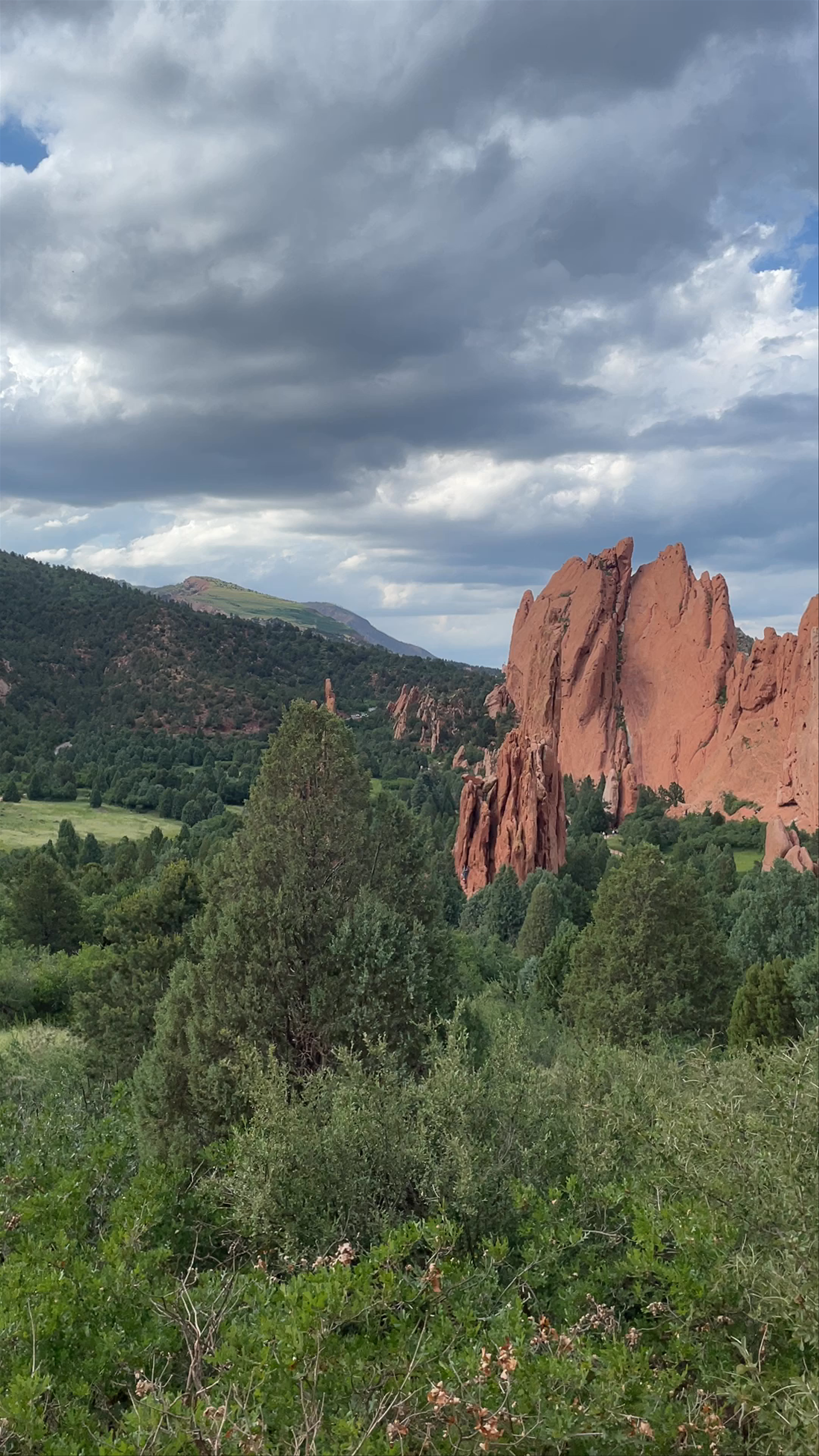 Garden of the Gods: Awe-Inspiring Red Rock Formations in Colorado Springs