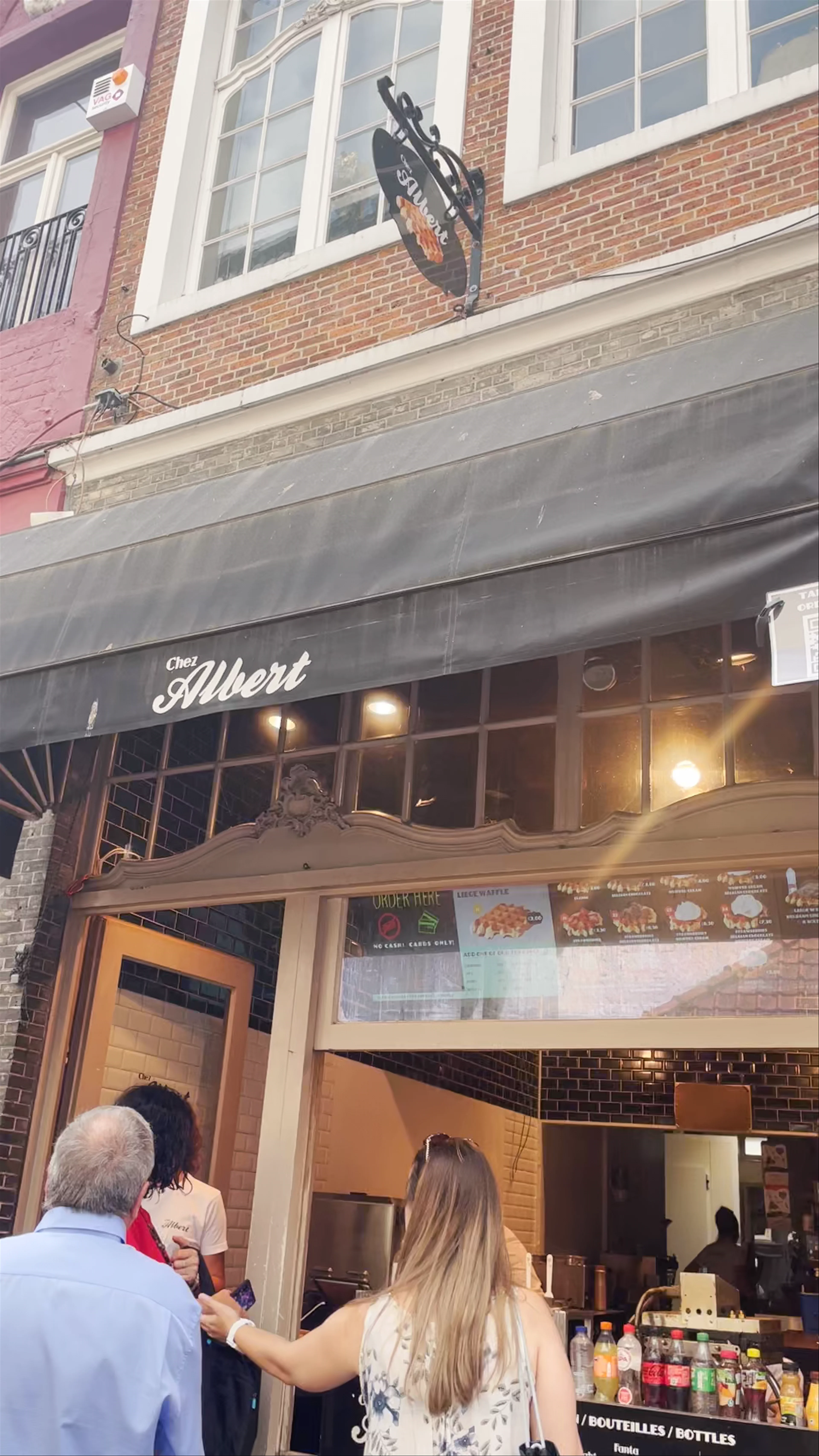 Chez Albert, Breidelstraat