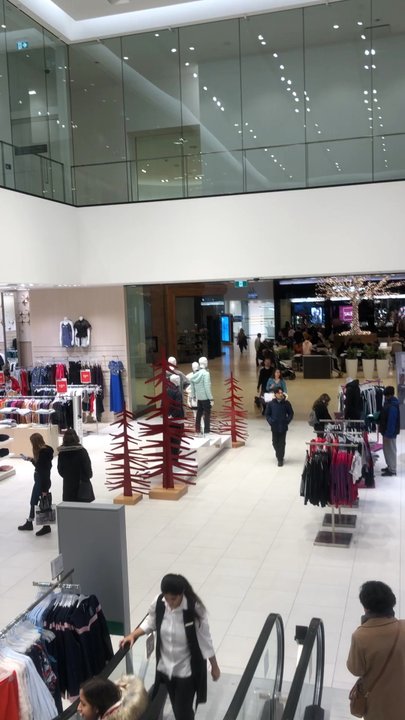 Simons - Accessories Near Me - Mississauga, Ontario