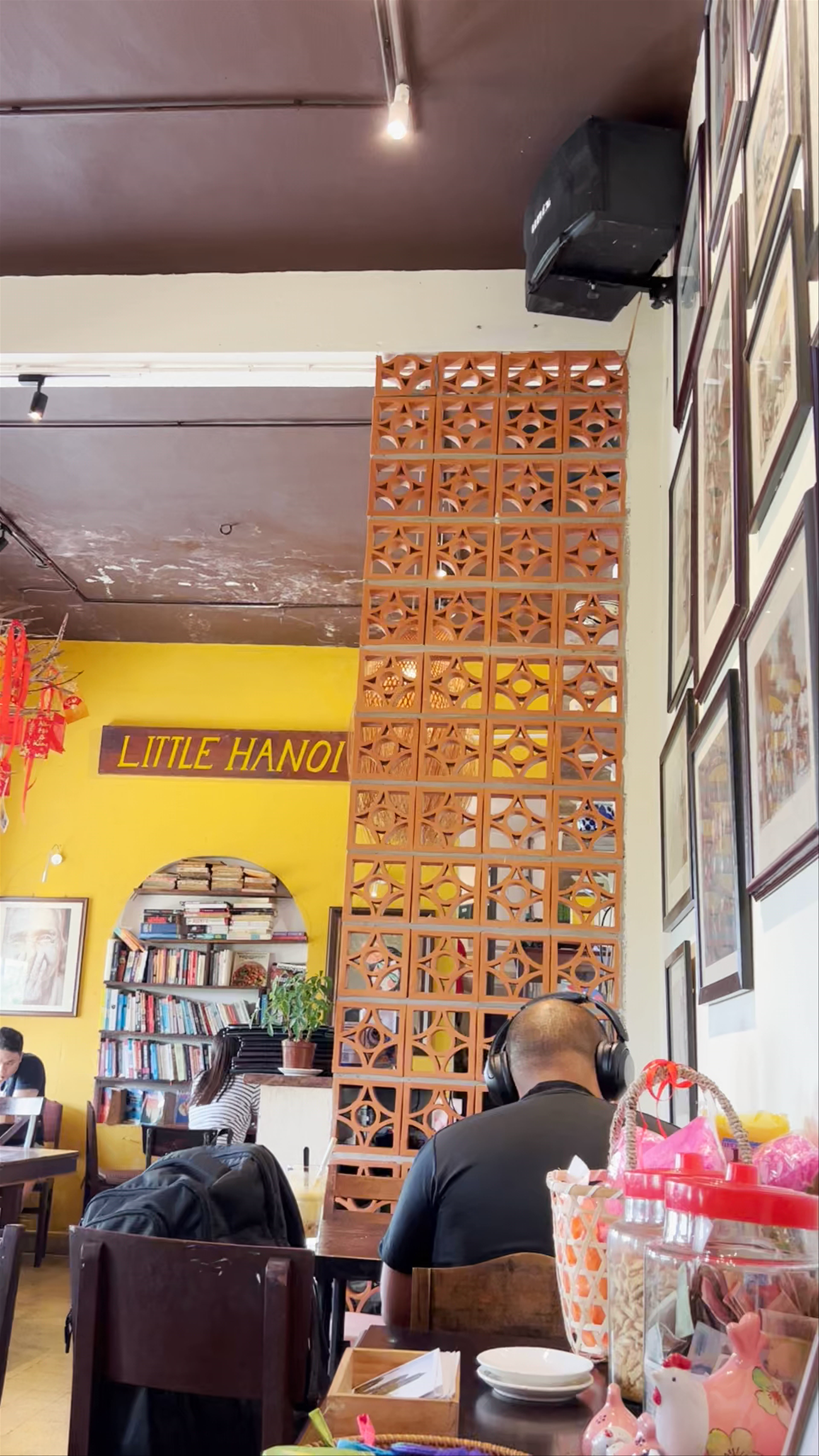 Little HaNoi Egg Coffee