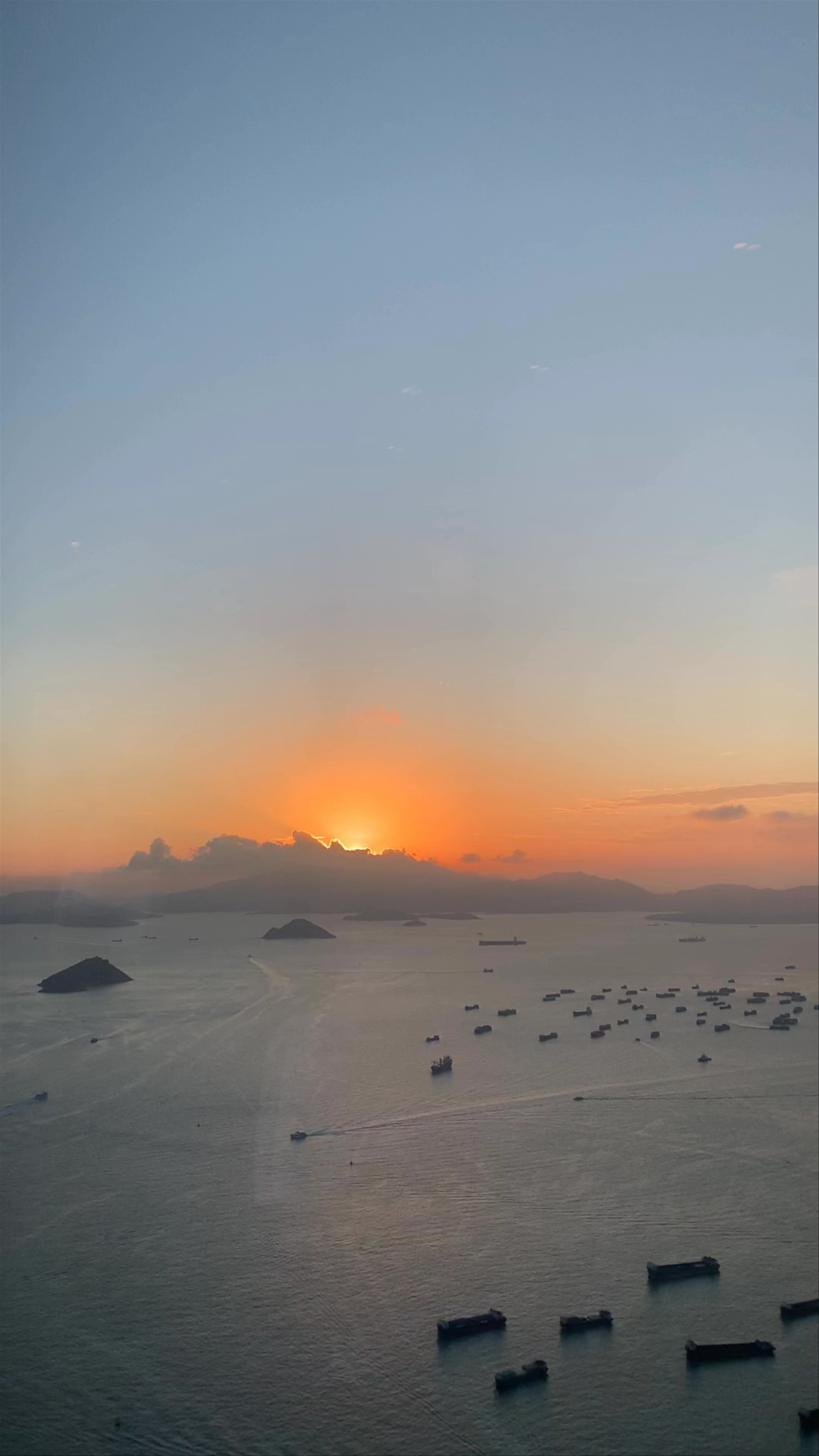 Sky100