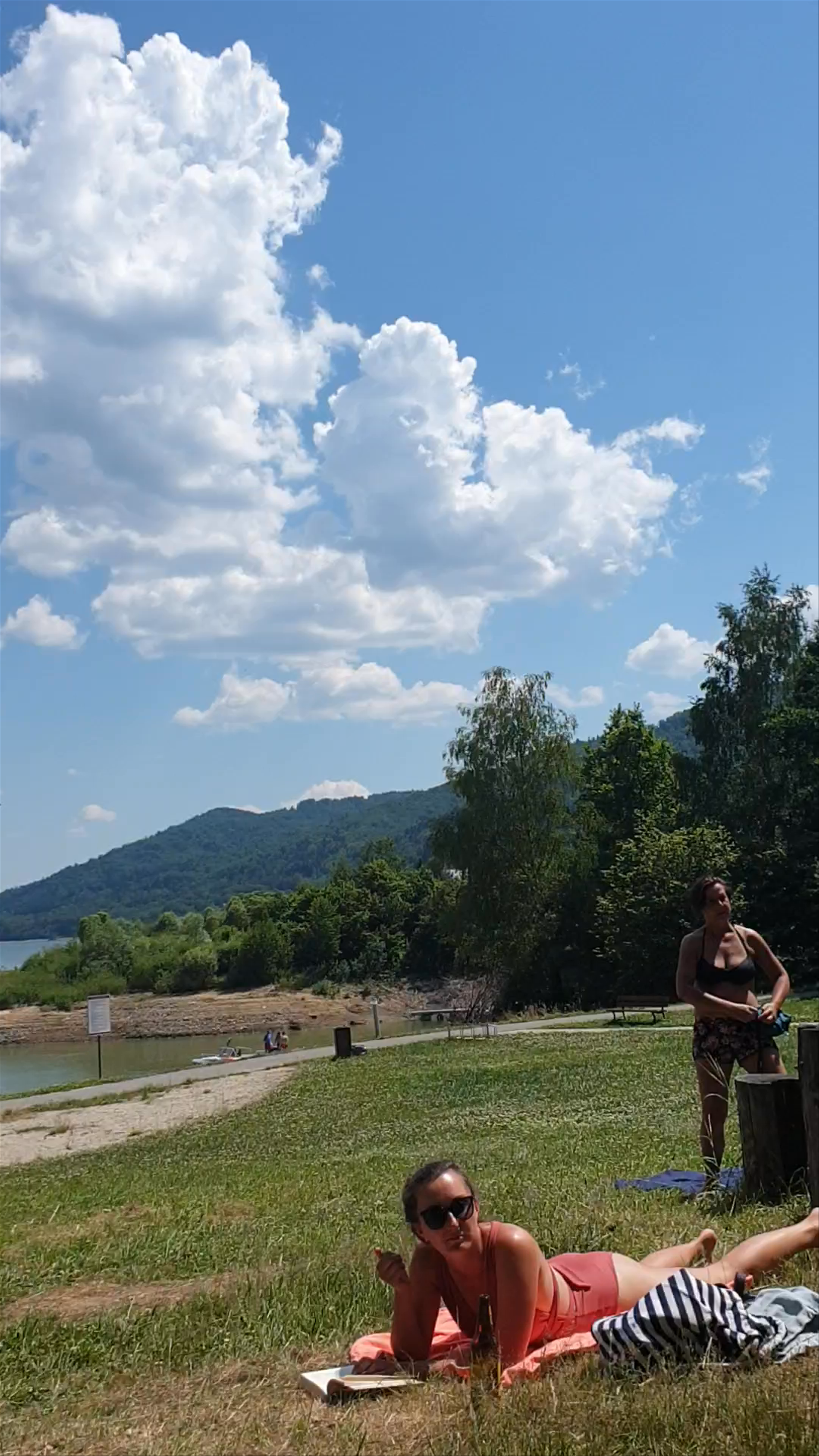 Plaża w Klimkówce nad Jeziorem Klimkowskim