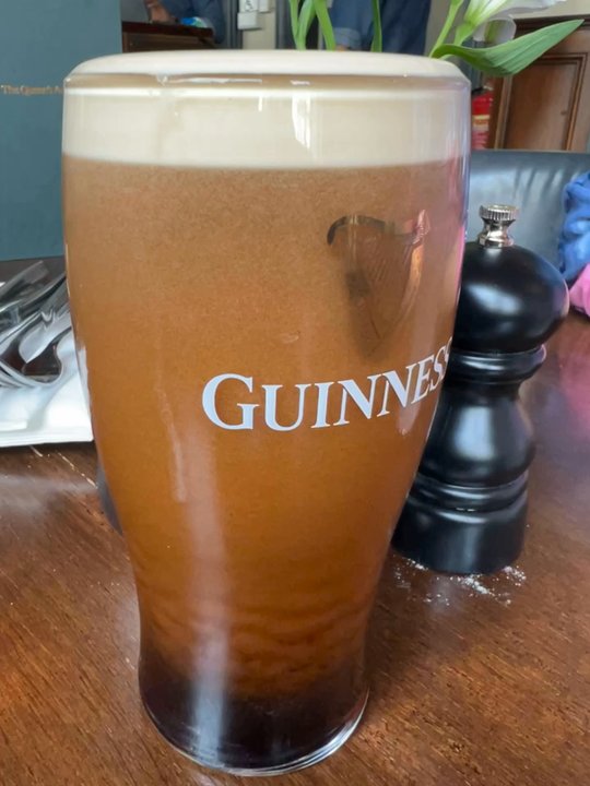 The Queen's Arms - Guinness - Pubs Near Me - London, XGL
