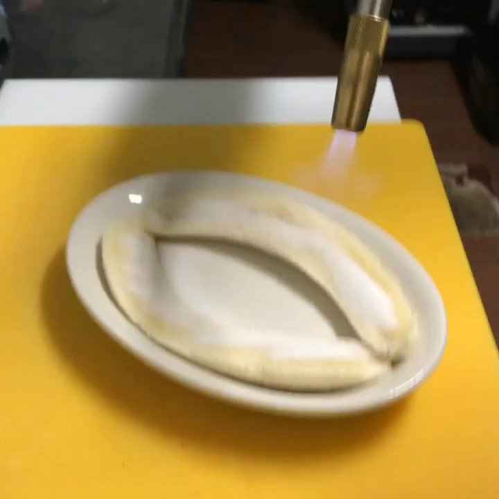 Las Palmas Express - Prepping for a banana split - Desserts Near Me - Napa, California